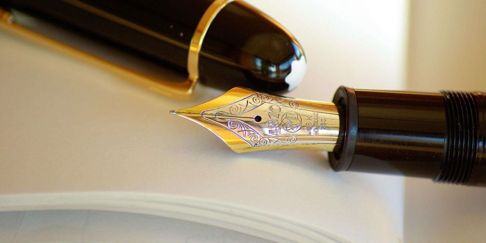 Stift Füller leere Seite schreiben